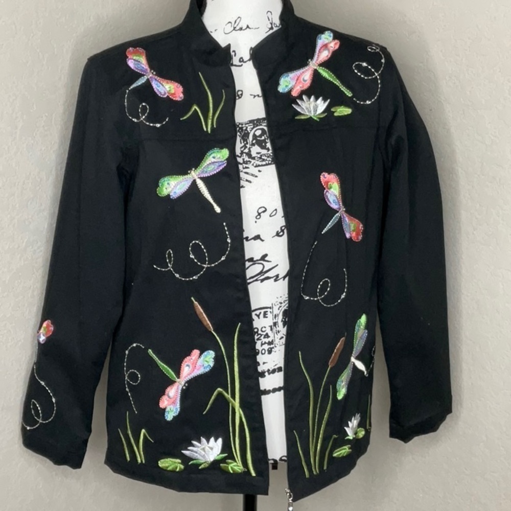665 - Quacker Factory QVC NWOT BlackPink Dragonfly Jacket Embroidered Size Small